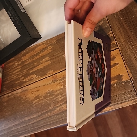 Book Minecraft - Picture 3 of 6